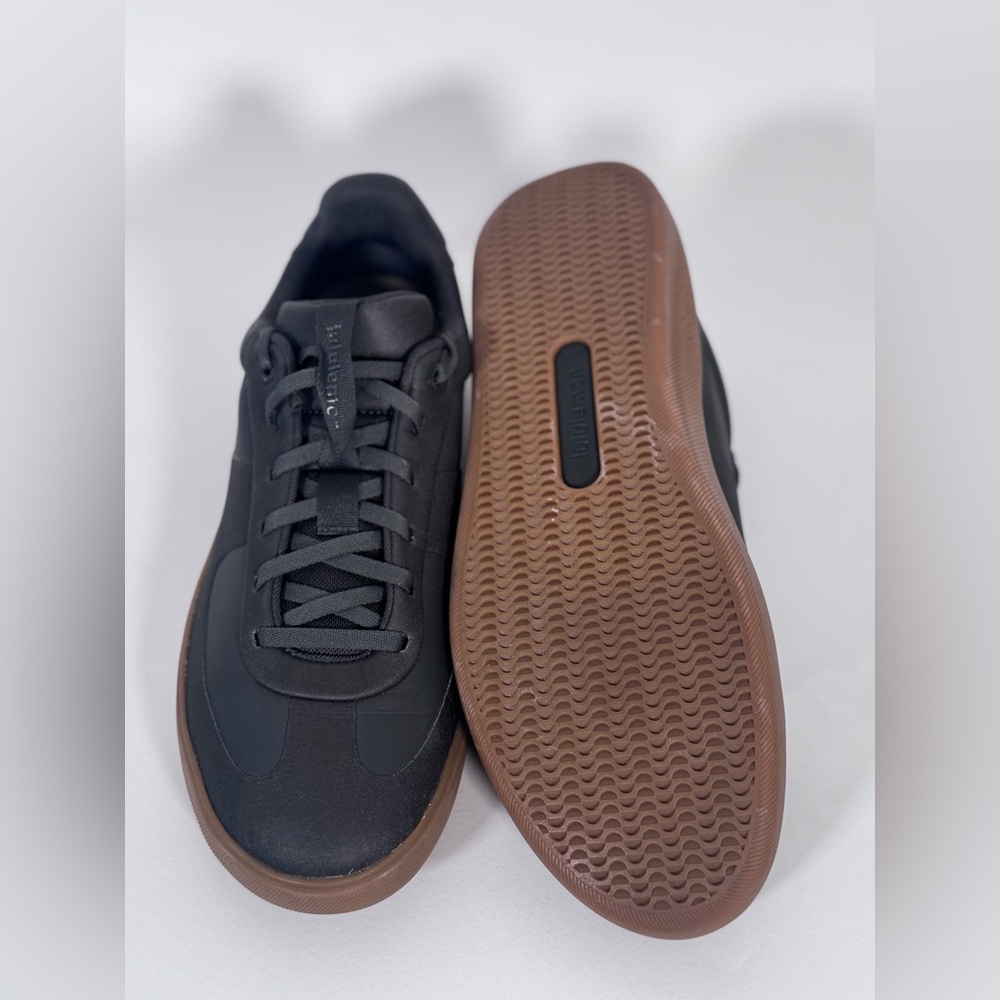 lululemon athletica Men's Grey Cityverse Sneakers with Gum Sole 11 - Picture 5 of 7